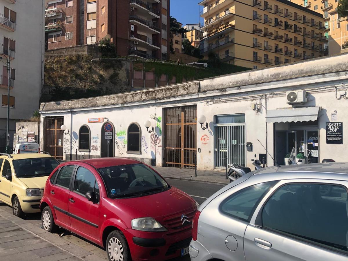 Apartamento de 54 m2, 1 quarto(s) e 1 banheiro(s) em Vomero Nápoles Exterior foto